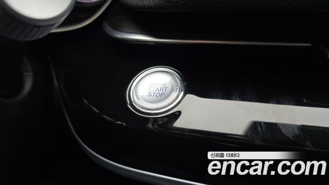 Genesis G80 2022 — photo 33