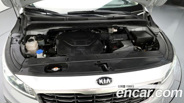Kia Canival 2019 — photo 6