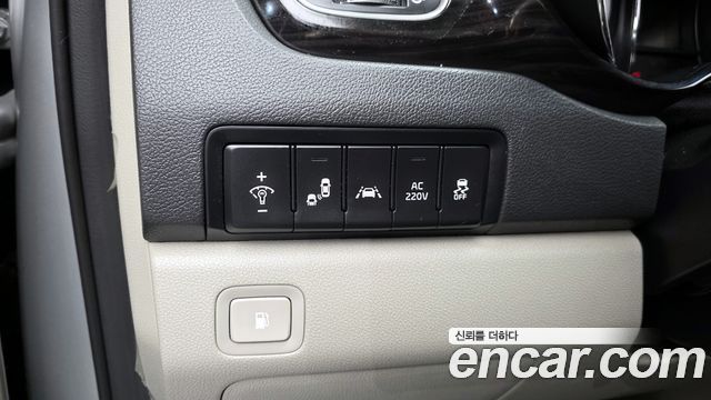 Kia Canival 2019 — photo 23