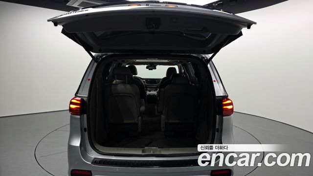 Kia Canival 2019 — photo 26