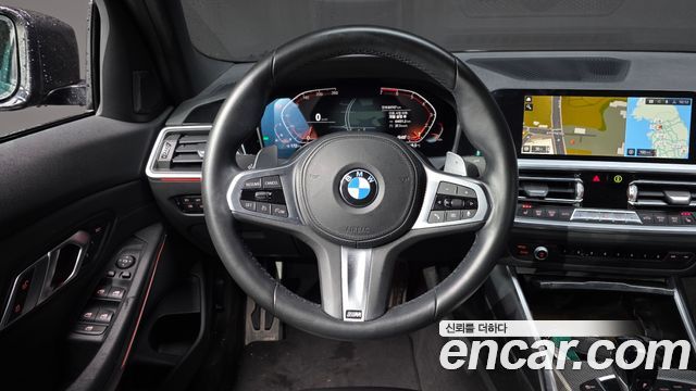 BMW 3-Series 2021 — photo 13