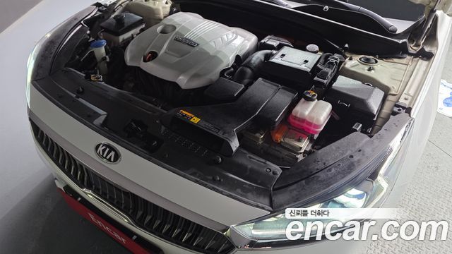 Kia K7 2018 — photo 6