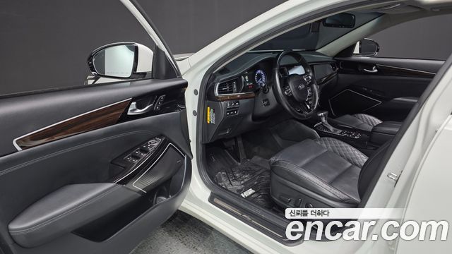 Kia K7 2018 — photo 13