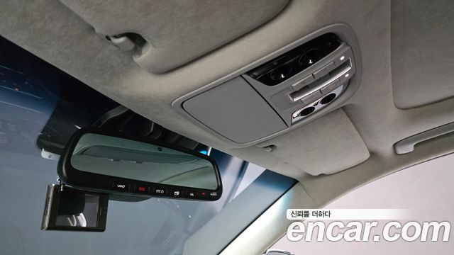 Kia K7 2018 — photo 29