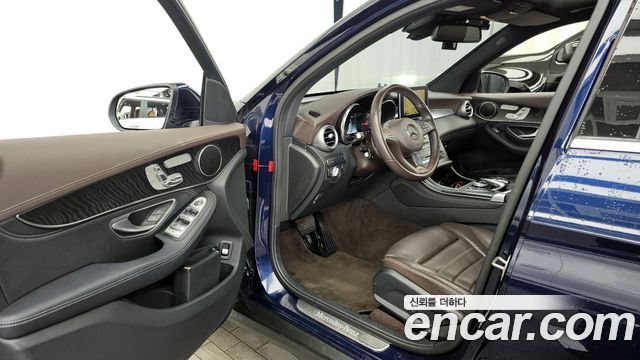 Mercedes-Benz GLC-Class 2018 — photo 13