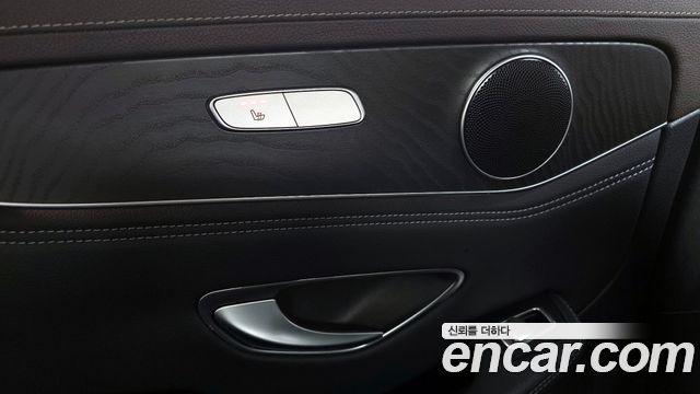 Mercedes-Benz GLC-Class 2018 — photo 24