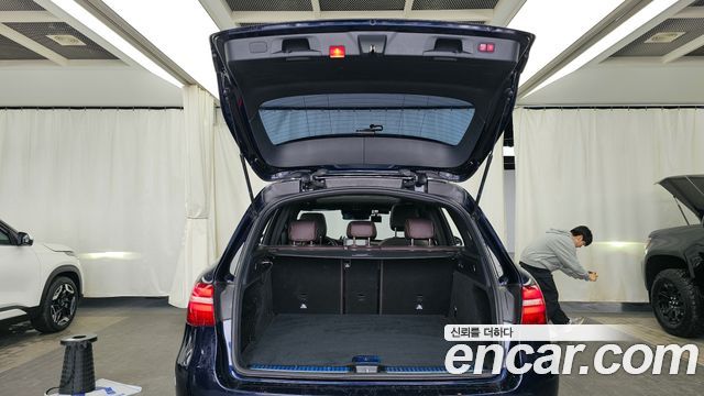 Mercedes-Benz GLC-Class 2018 — photo 26