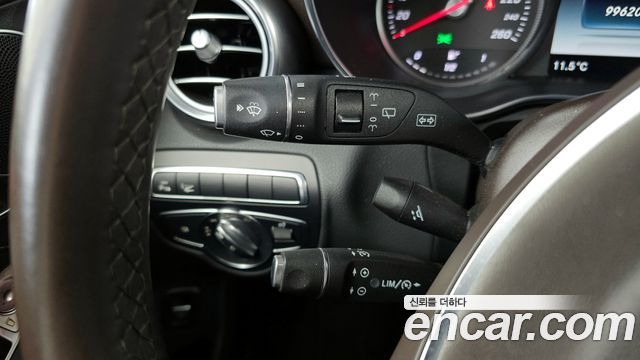 Mercedes-Benz GLC-Class 2018 — photo 29