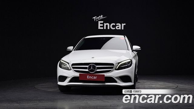 Mercedes-Benz C-Class 2020 — photo 3
