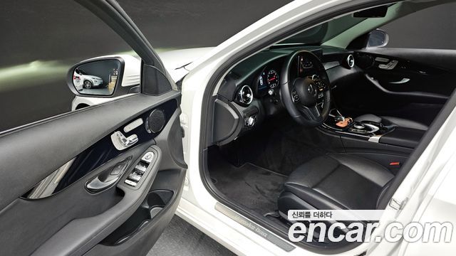 Mercedes-Benz C-Class 2020 — photo 13