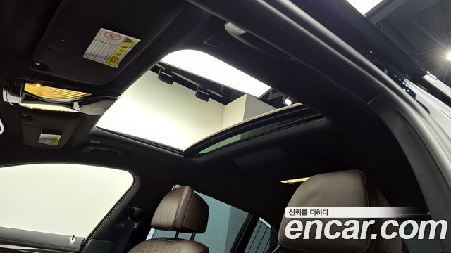BMW 7-Series 2017 — photo 25