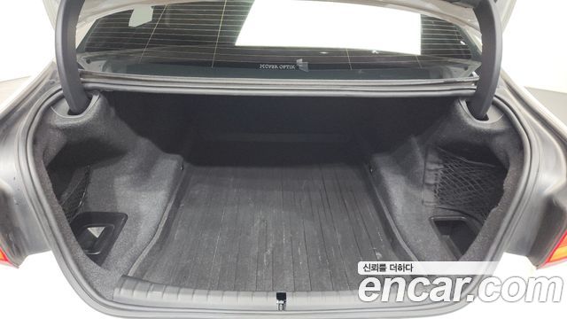 BMW 5-Series 2018 — photo 24