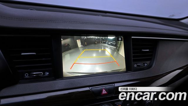 Kia K7 2018 — photo 14