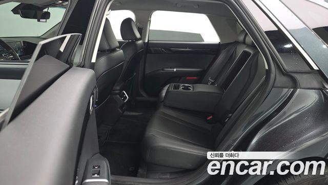Hyundai Grandeur 2023 — photo 17