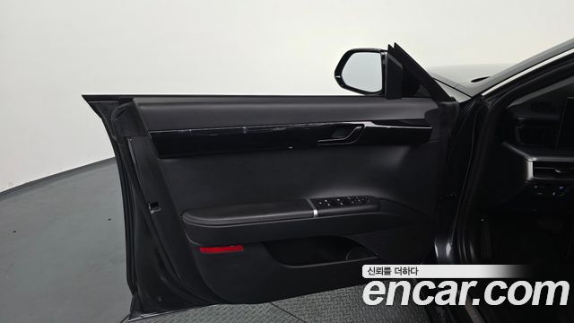 Hyundai Grandeur 2023 — photo 14