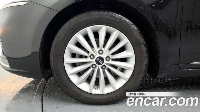 Kia K7 2016 — photo 5