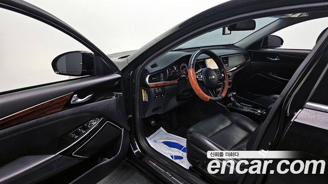 Kia K7 2016 — photo 10