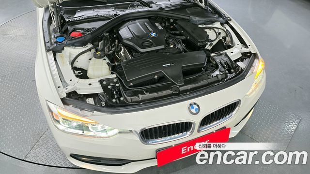 BMW 3-Series 2018 — photo 6