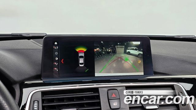 BMW 3-Series 2018 — photo 22
