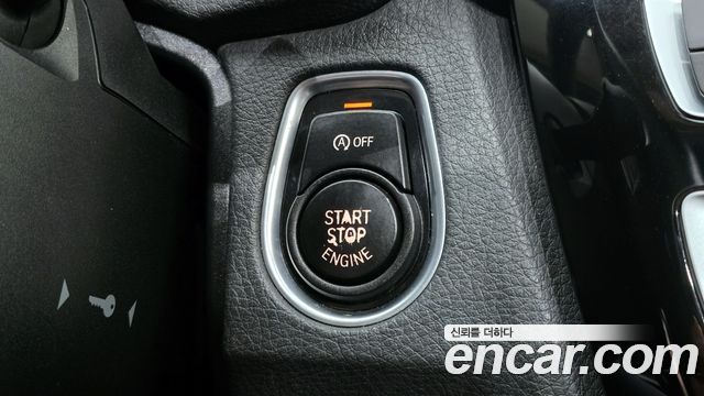 BMW 3-Series 2018 — photo 27