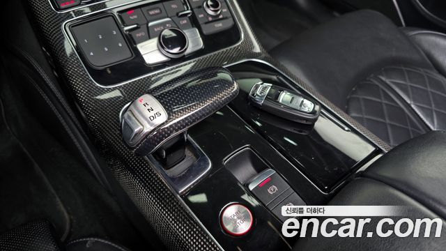 Audi S8 2013 — photo 9