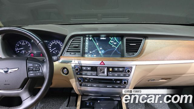 Genesis G80 2018 — photo 20