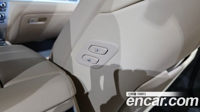 Genesis G80 2018 — photo 23