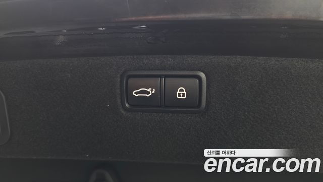 Genesis G80 2018 — photo 24