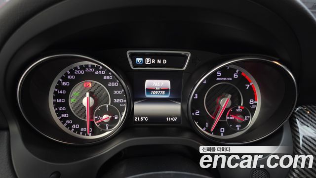 Mercedes-Benz GLA-Class 2016 — photo 8