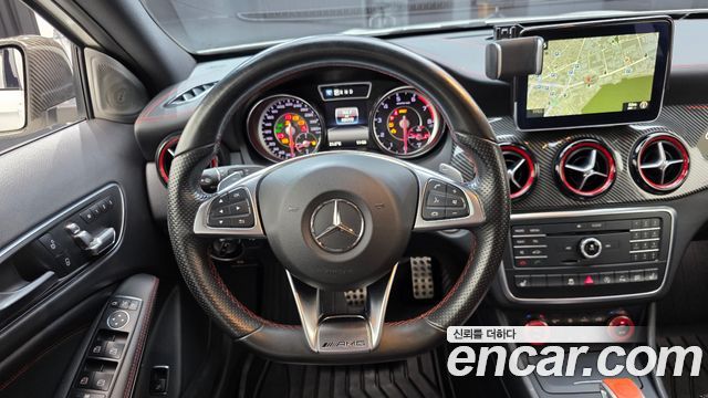 Mercedes-Benz GLA-Class 2016 — photo 13