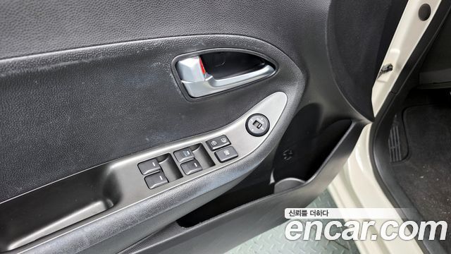 Kia morning 2012 — photo 17