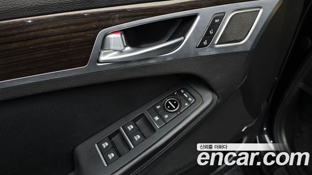 Genesis G80 2018 — photo 24
