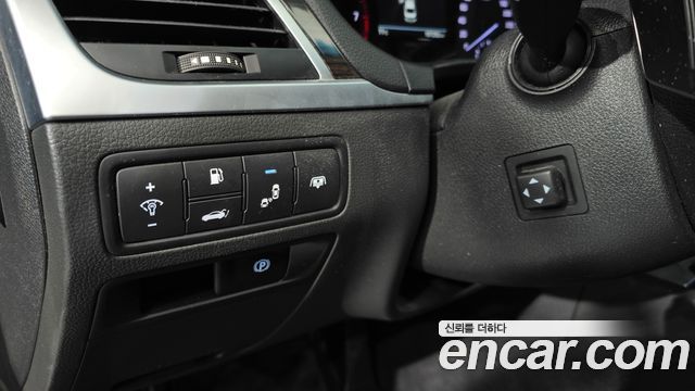 Genesis G80 2018 — photo 26