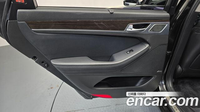 Genesis G80 2018 — photo 15