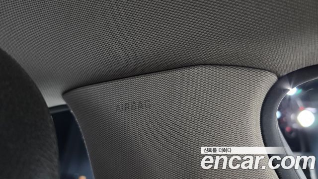 Genesis G80 2018 — photo 28