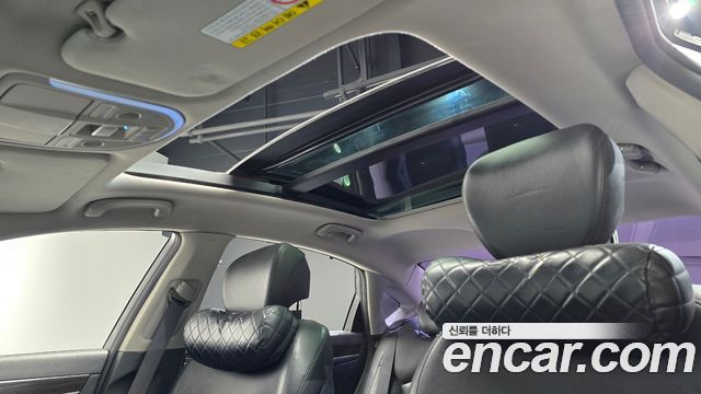Genesis G80 2018 — photo 30