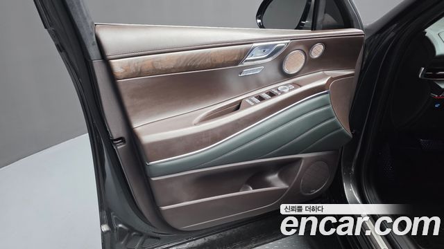 Genesis GV80 2023 — photo 14