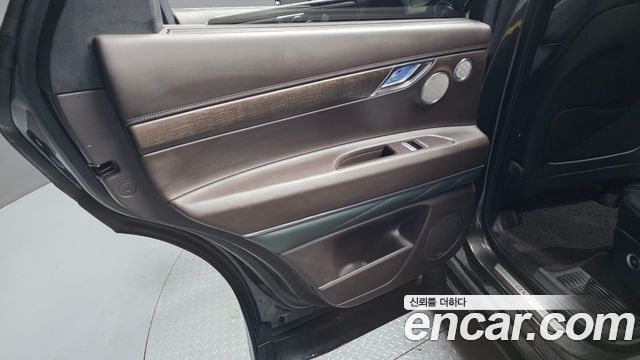 Genesis GV80 2023 — photo 15