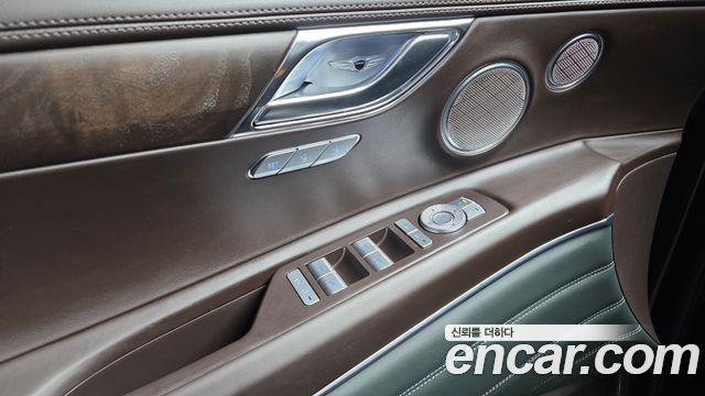Genesis GV80 2023 — photo 33