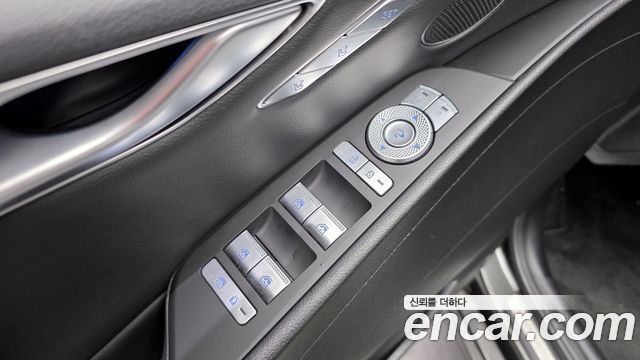 Genesis G80 2022 — photo 19