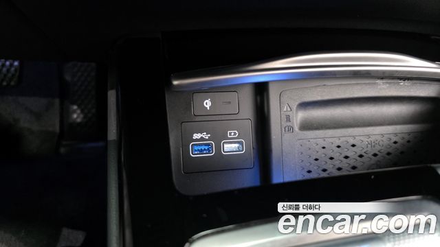Genesis G80 2022 — photo 25