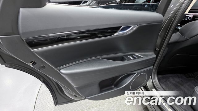 Genesis G80 2022 — photo 15
