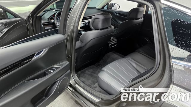 Genesis G80 2022 — photo 16