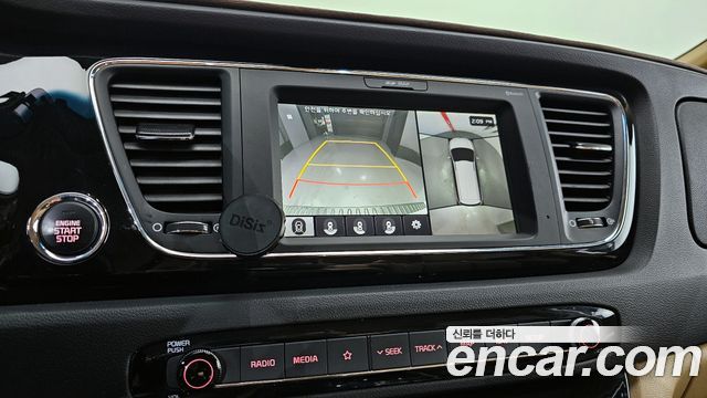 Kia Canival 2018 — photo 15