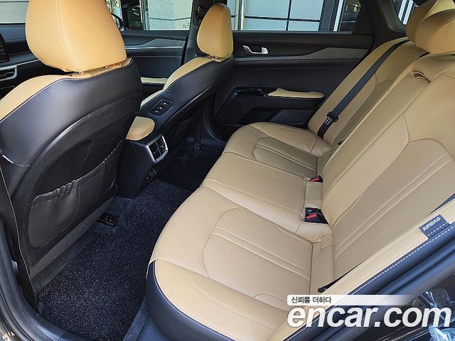 Kia K5 2021 — photo 10