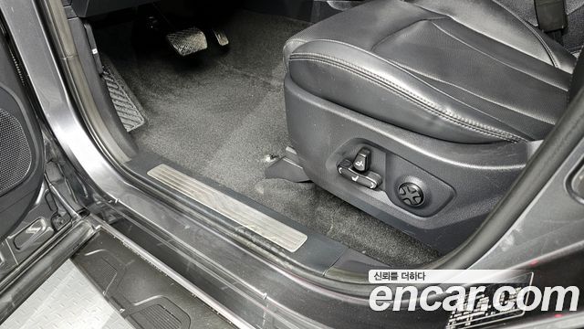 KG Mobility Rexton 2019 — photo 17