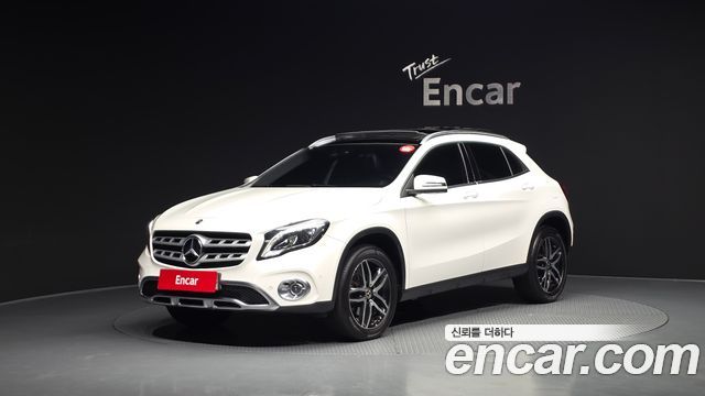 Mercedes-Benz GLA-Class 2018 — photo 1