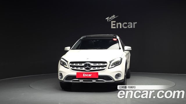 Mercedes-Benz GLA-Class 2018 — photo 3