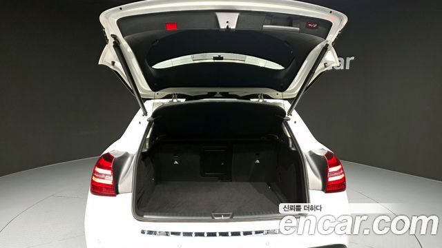 Mercedes-Benz GLA-Class 2018 — photo 26