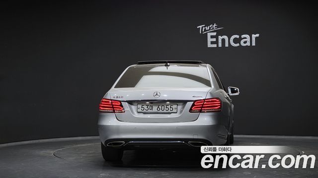 Mercedes-Benz E-Class 2014 — photo 4